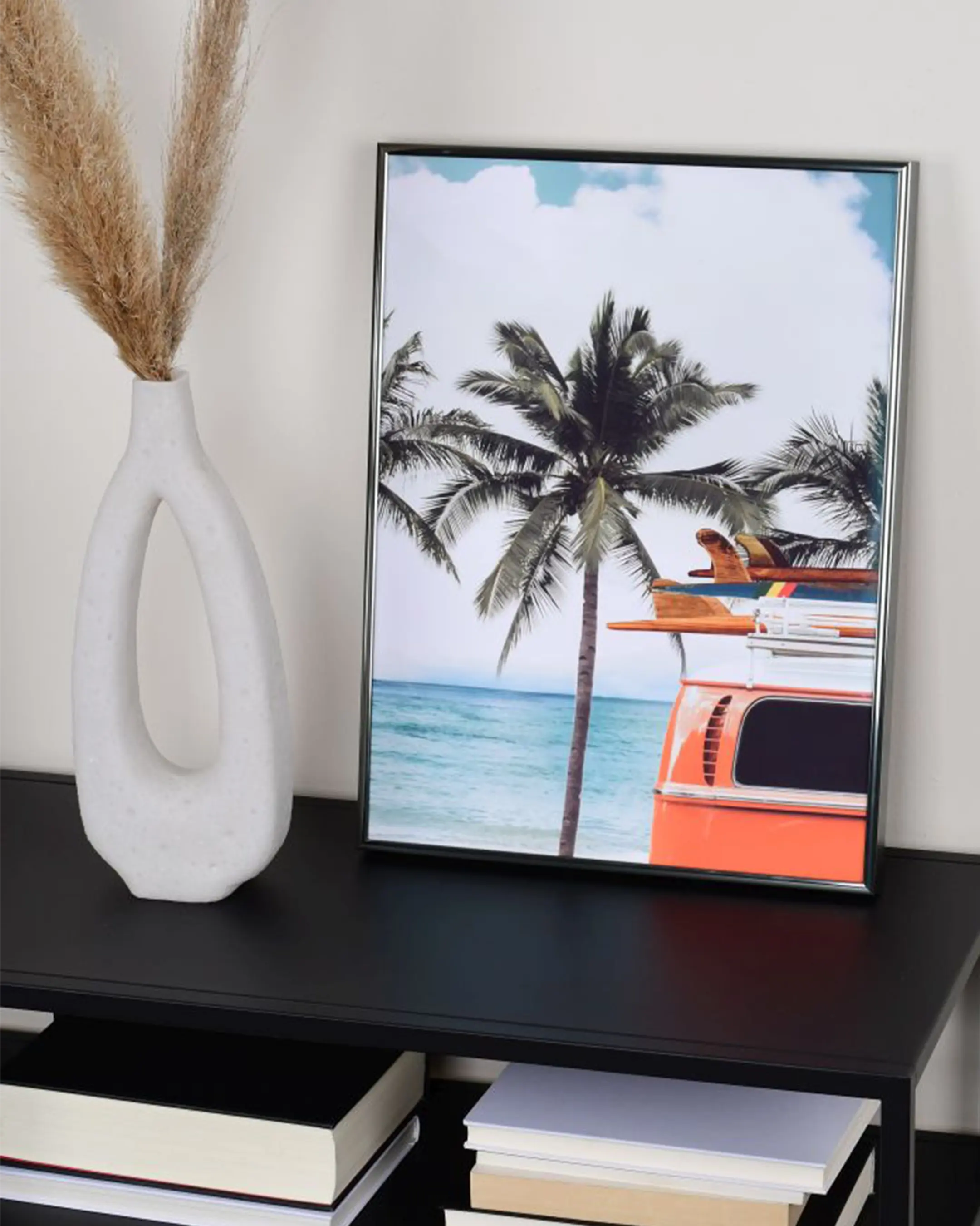 Aluminium fotolijst Luca antiekzilver in een interieur