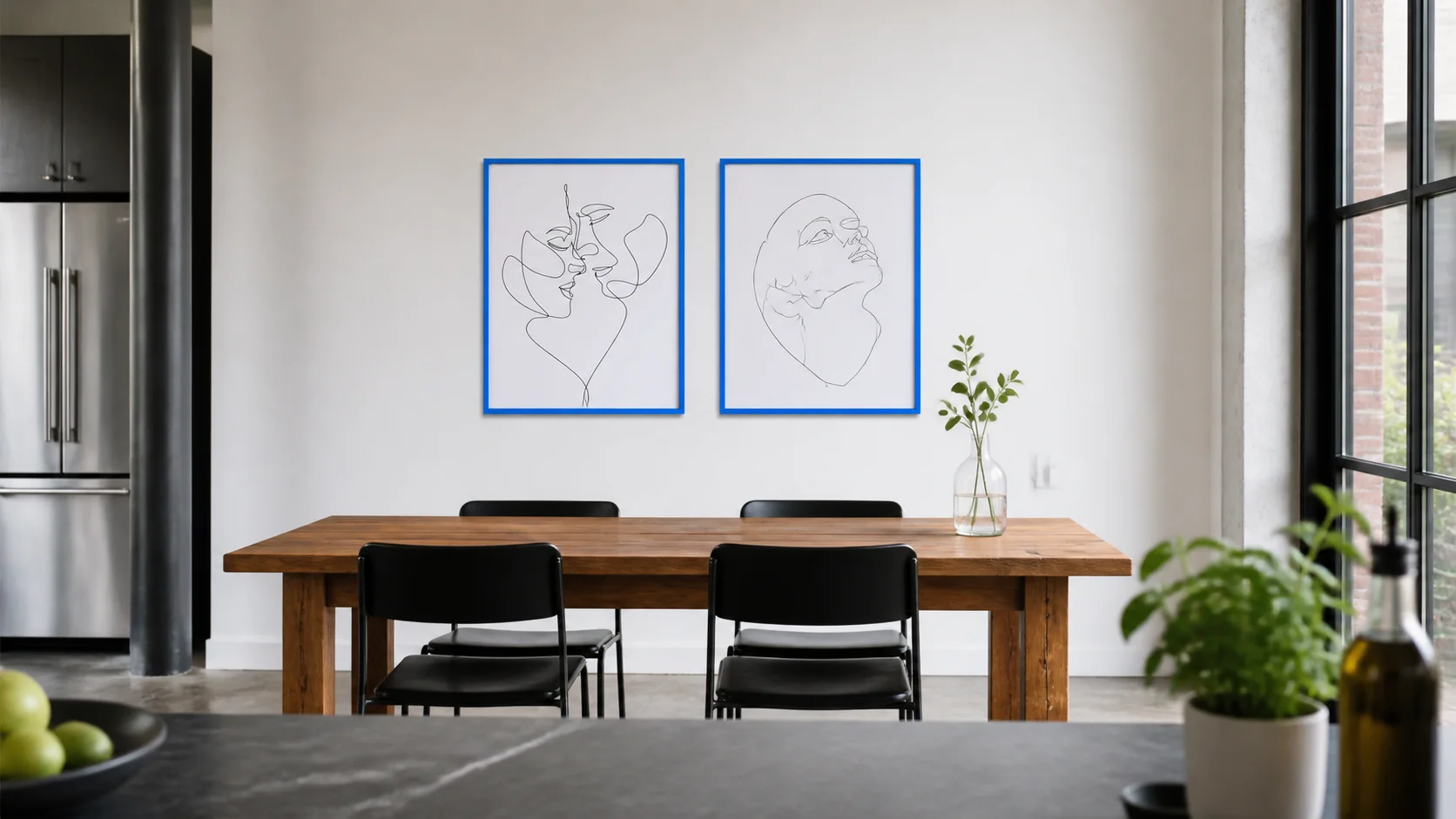 Neon houten fotolijst Bonnie blauw in een interieur
