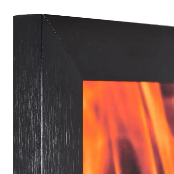 Ansicht der Ecke eines schwarzen Brandschutzrahmens aus lÃ¤ngs gebÃ¼rstetem, rostfreien Aluminium