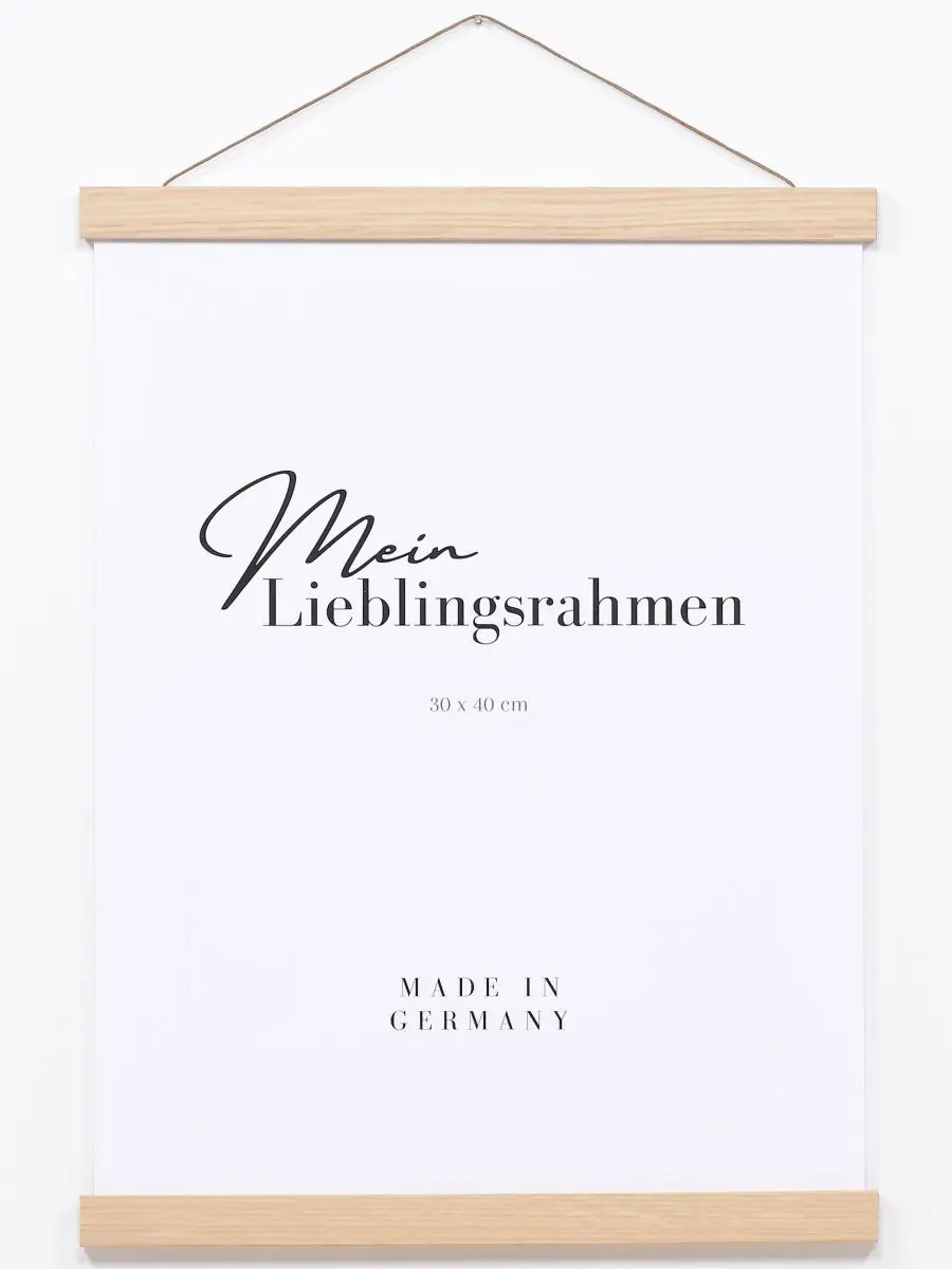 Frontansicht eines eichenfarbenen Holz-PosterhÃ¤ngers