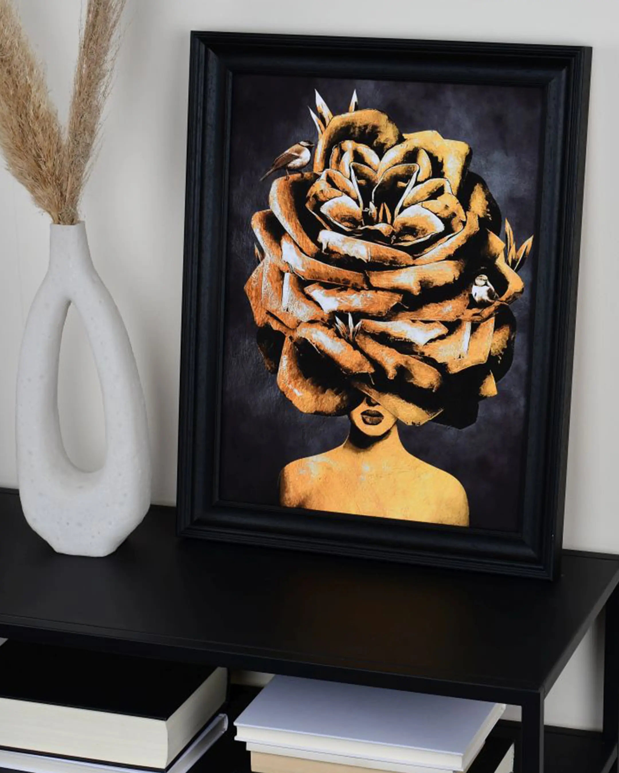 Vintage houten fotolijst Isabella zwart in een interieur
